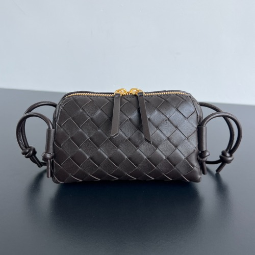 BOTTEGAVENETA 인트레치아토 크로스백 794258