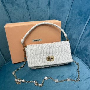 MIUMIU 크리스탈 클로케 숄더백 5BD417