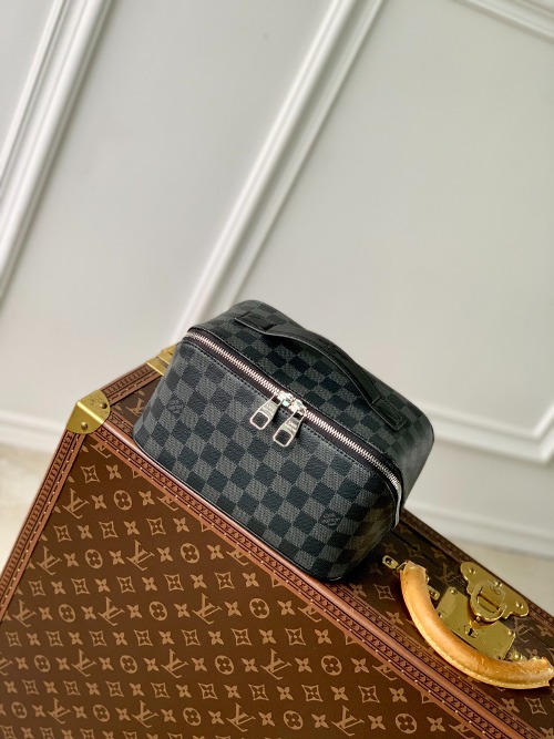 LOUIS VUITTON 클러치 파우치 토일레트리 백 가방 M11750