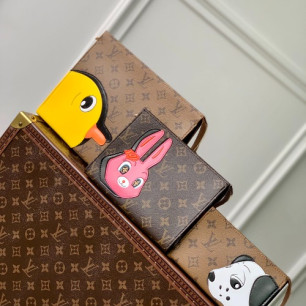 LOUIS VUITTON 트리오 토일렛 파우치 M11254
