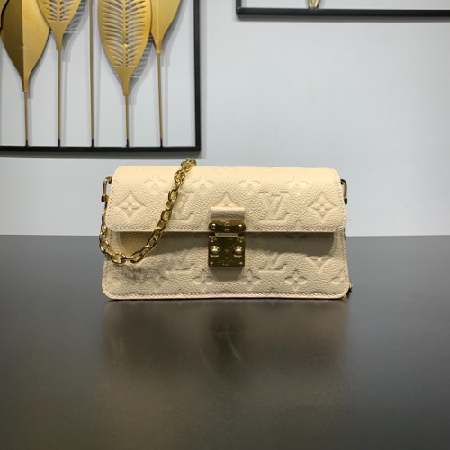 LOUIS VUITTON 월릿 온 체인 메티스 WOC 크로스백 M82637