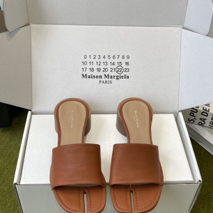 마르지엘라 26SS 타비 뮬