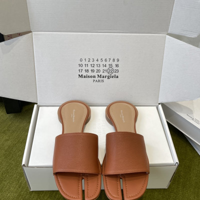 마르지엘라 26SS 타비 플랫 뮬