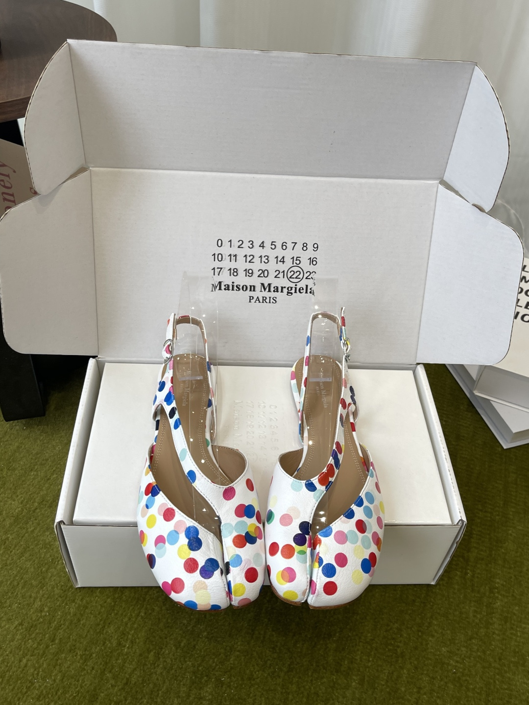 마르지엘라 26SS 타비 슬링백 발레리나 슈즈