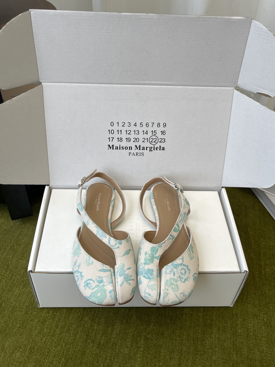 마르지엘라 26SS 타비 슬링백 발레리나 슈즈