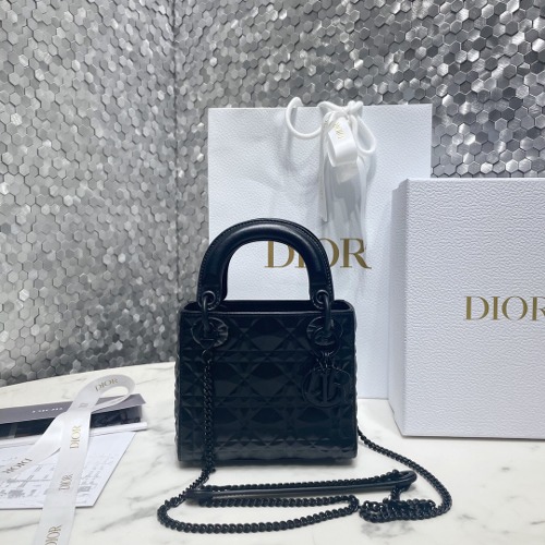 DIOR 레이디 백 미니 M0505OWCB