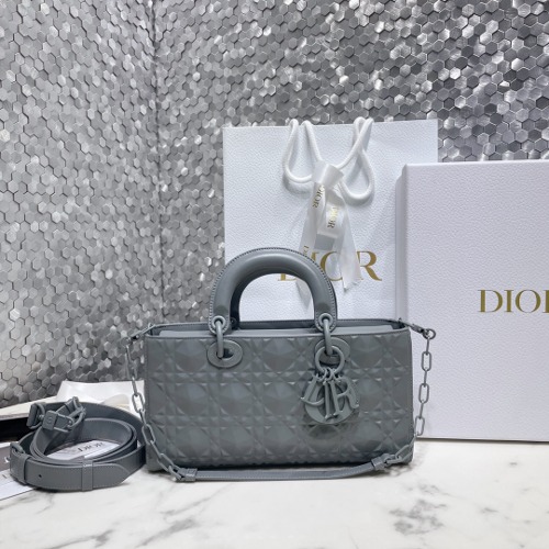 DIOR 레이디 디 조이 백 M0540ONGE