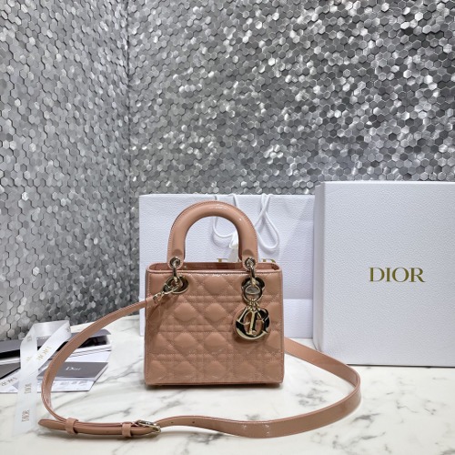 DIOR 페이던트 레이디 백 스몰 M0531OWCB