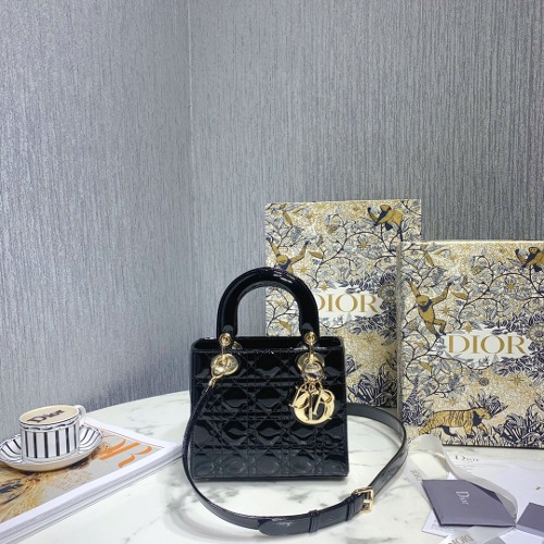 DIOR 페이던트 레이디 백 스몰 M0531OWCB