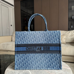 DIOR 북토트 백 오블리크 블루 데님 M1286ZEGC