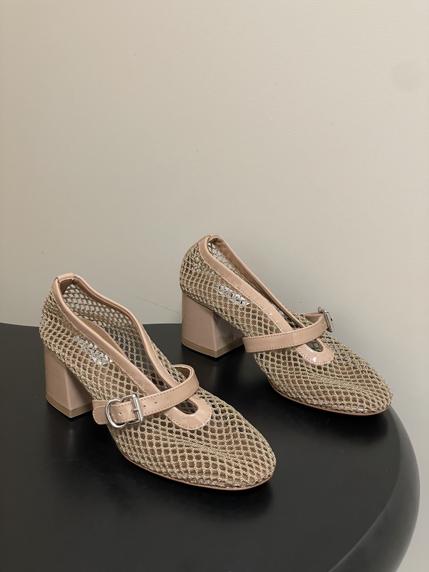 알라이아 피시넷 메리제인 슈즈 5.5cm
