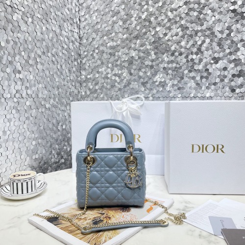 DIOR 레이디 백 미니 M0505OWCB