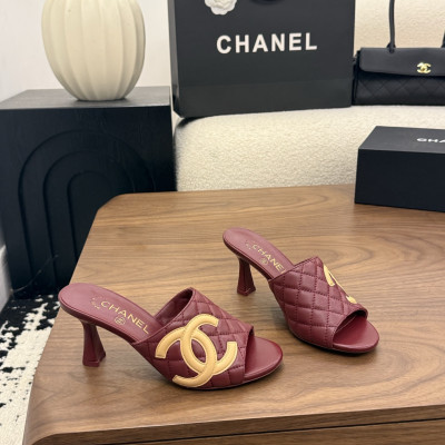 샤넬 2026 퀼팅 빅 C로고 힐 샌들 7.5cm