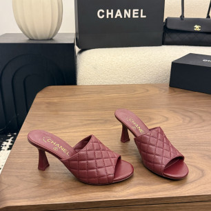 샤넬 2026 퀼팅 힐 샌들 7.5cm