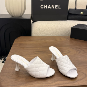 샤넬 2026 퀼팅 힐 샌들 7.5cm