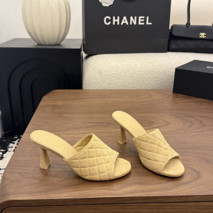 샤넬 2026 퀼팅 힐 샌들 7.5cm