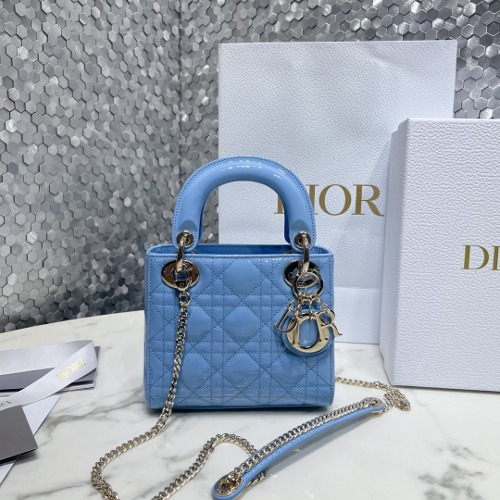 DIOR 페이던트 레이디 백 미니 M0505OWCB