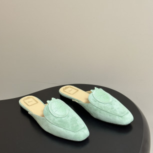 디올 26 신상 메달리옹 뮬