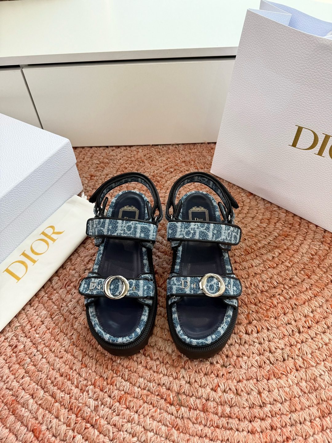 디올 디올리비에라 마이디올 샌들