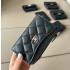 CHANEL 샤넬 CC로고 캐비어 지퍼 카드 지갑 AP3179