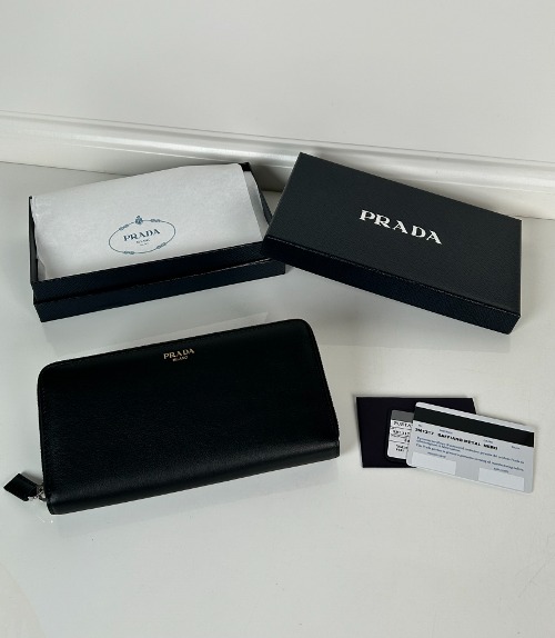 PRADA 프라다 지퍼 장지갑 1ML506