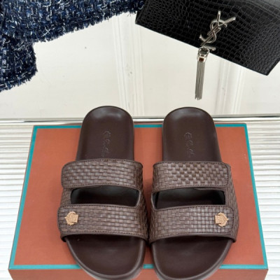로로피아나 25WF 봄 여름 신상 캐주얼 슬라이드
