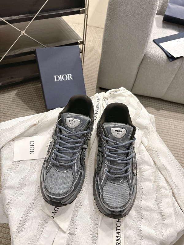 디올 30B 스니커즈