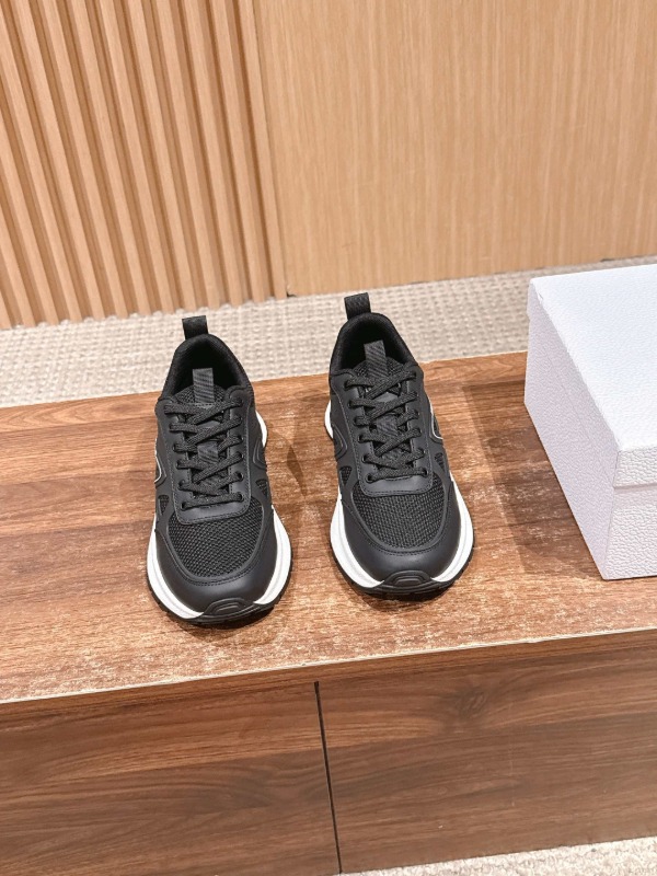 디올 신상 캐주얼 스니커즈