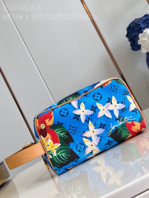 LOUIS VUITTON 락커 돕 키트 파우치 클러치 M83112