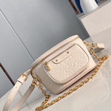LOUIS VUITTON 여자 벨트백 미니 범백 M82208