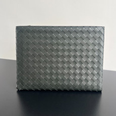 BOTTEGA VENETA 남성 하프 지퍼 파우치 인트레치아토 607479