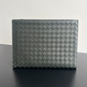 BOTTEGA VENETA 남성 하프 지퍼 파우치 인트레치아토 607479