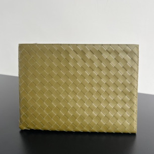 BOTTEGA VENETA 남성 하프 지퍼 파우치 인트레치아토 607479