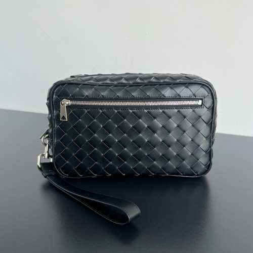 BOTTEGA VENETA 남성 인트레치아토 레더 클러치백 777390V2HL1