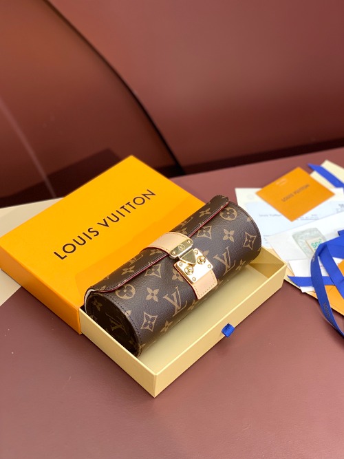 LOUIS VUITTON 에튀 비쥬 백 M10145