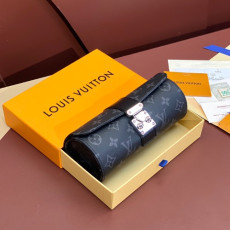 LOUIS VUITTON 에튀 비쥬 백 M10145