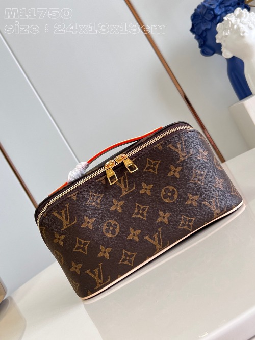 LOUIS VUITTON 토일레트리 백 가방 M11750