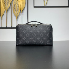 LOUIS VUITTON 토일레트리 백 가방 M11750