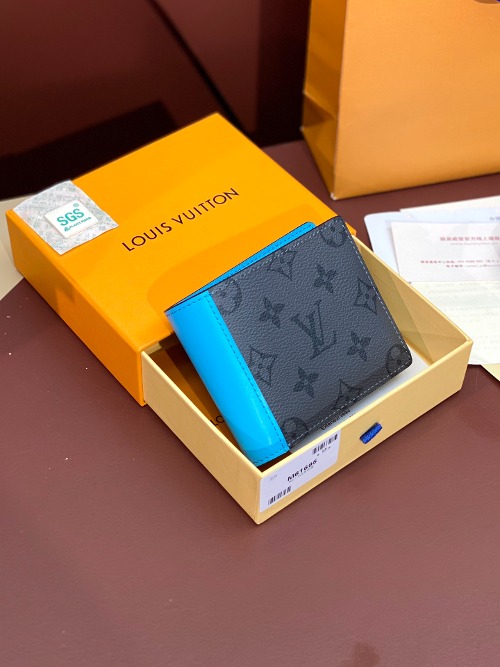 LOUIS VUITTON 남성지갑 멀티플 월릿 M61695