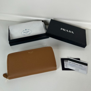 PRADA 프라다 지퍼 장지갑 2ML317