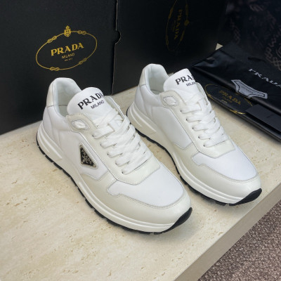 프라다 리나일론 캐주얼 스니커즈