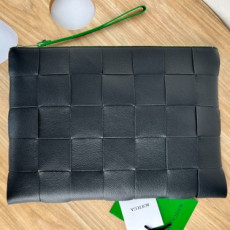 BOTTEGA VENETA 남성 인트레치아토 카세트 클러치 라지 649616