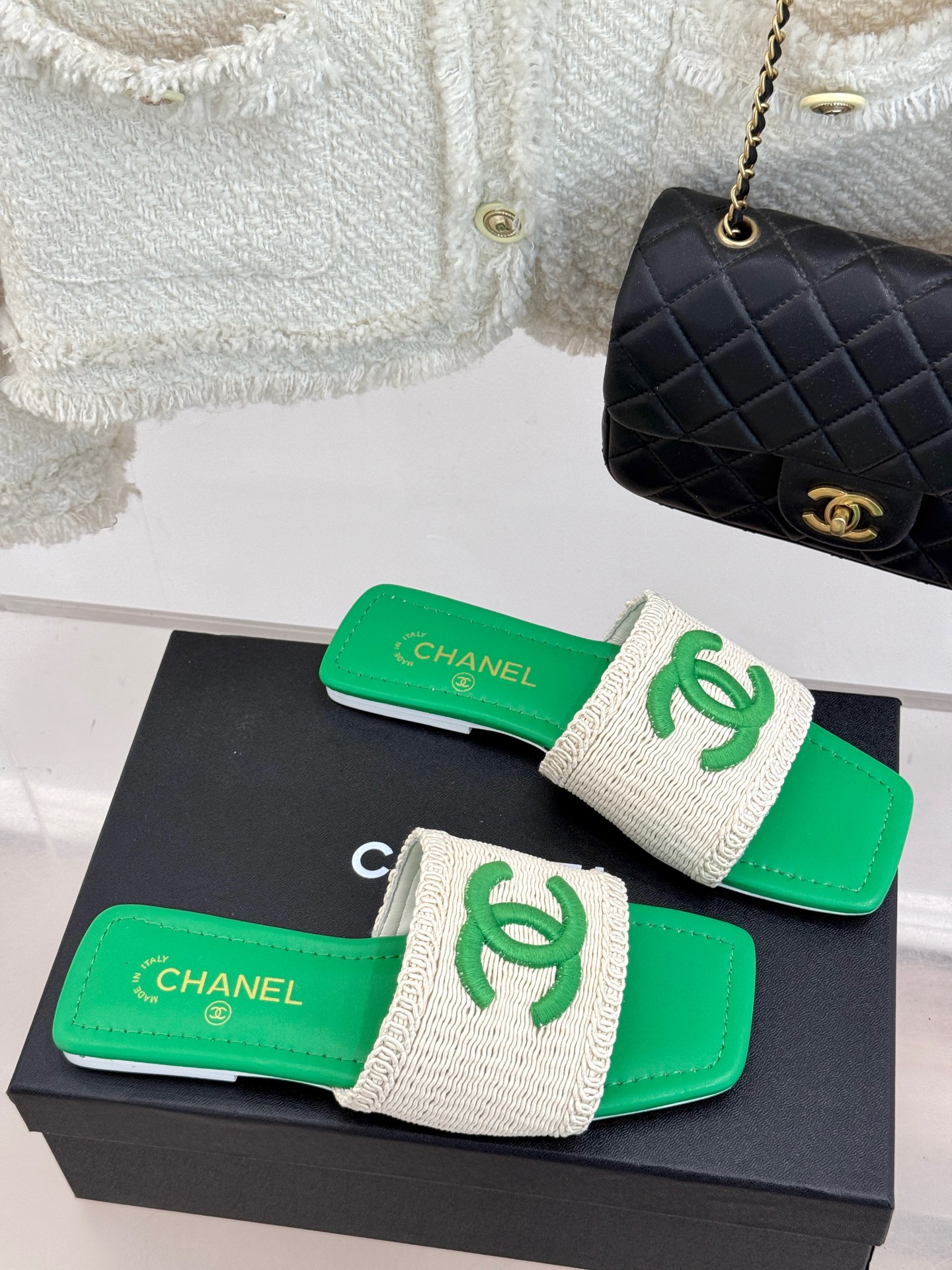 샤넬 25C 이른 봄 니트 더블C 슬리퍼