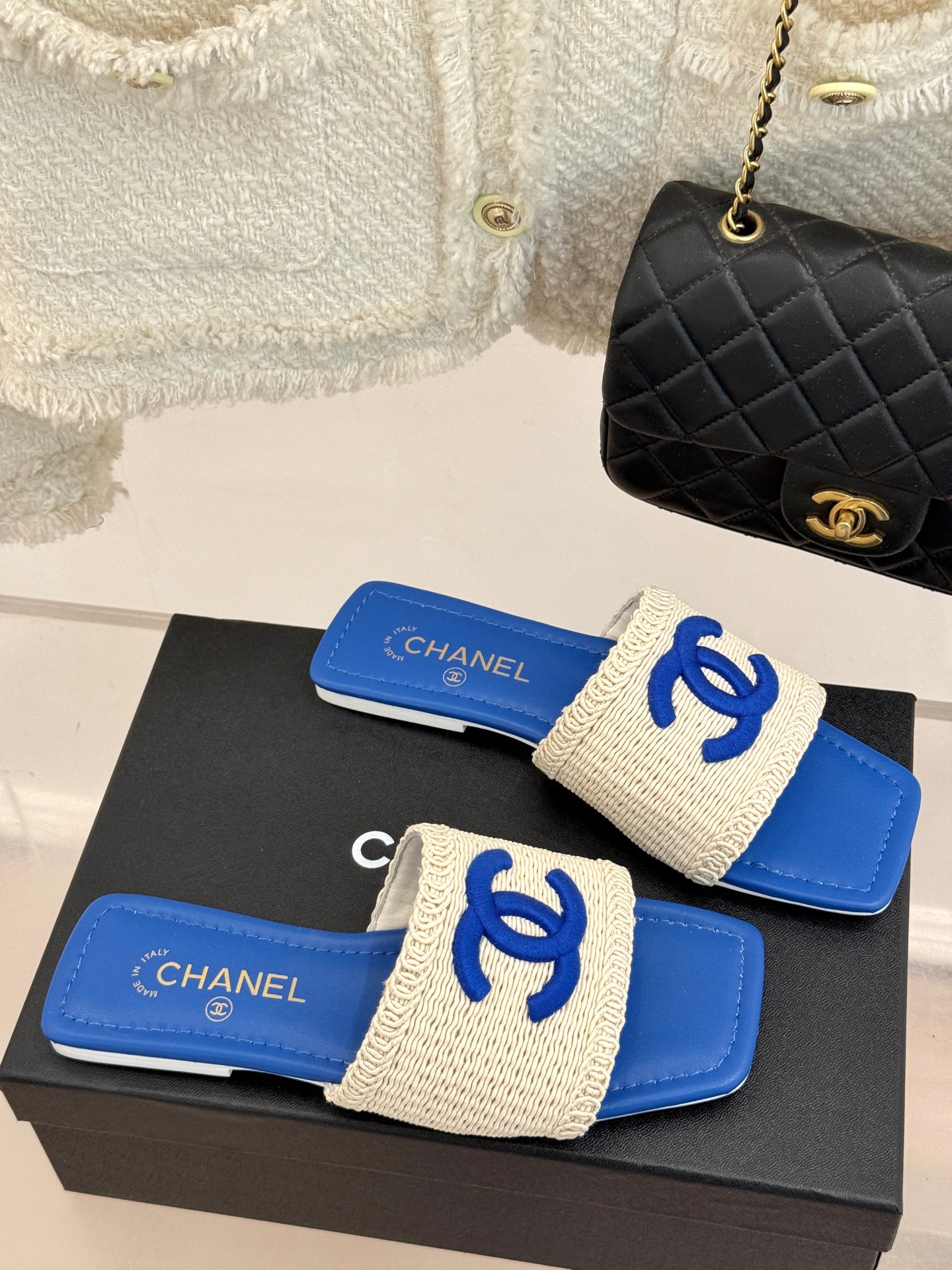 샤넬 25C 이른 봄 니트 더블C 슬리퍼