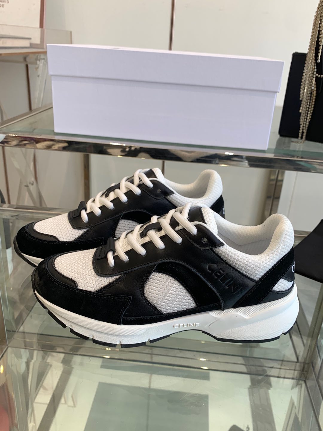 셀린느 25SS Cr-03 레이스업 스니커즈