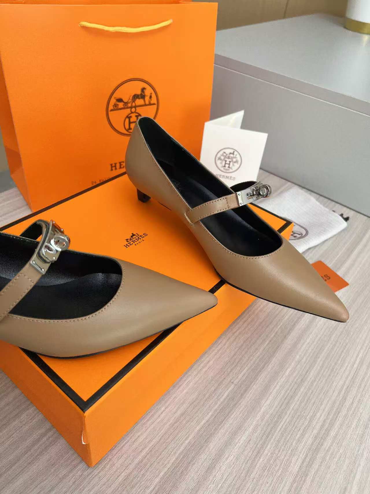 에르메스 2025 Kiara 40 펌프스