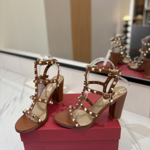 발렌티노 Rockstud 앵클 스트랩 샌들 9.0