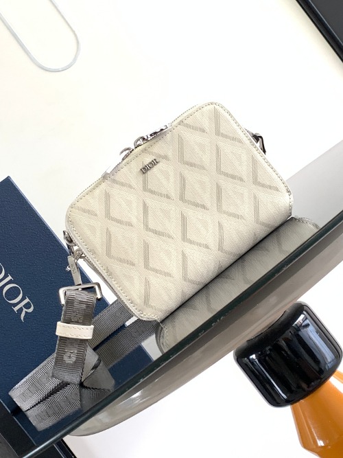 DIOR 다이아몬드 숄더 클러치 캔버스 백 2ESBC119