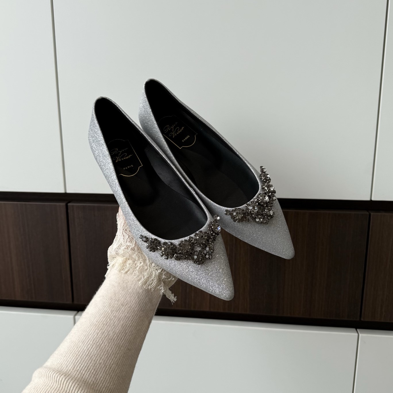 [하이앤드] 로저비비에 에플로레센스 슈즈 (플랫 / 6.5CM )