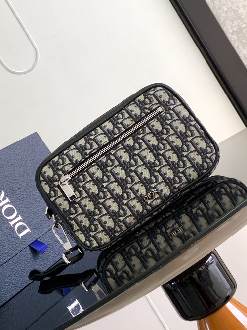 DIOR 오블리크 토일레트리 클러치백 스트랩 파우치 2ESCA340